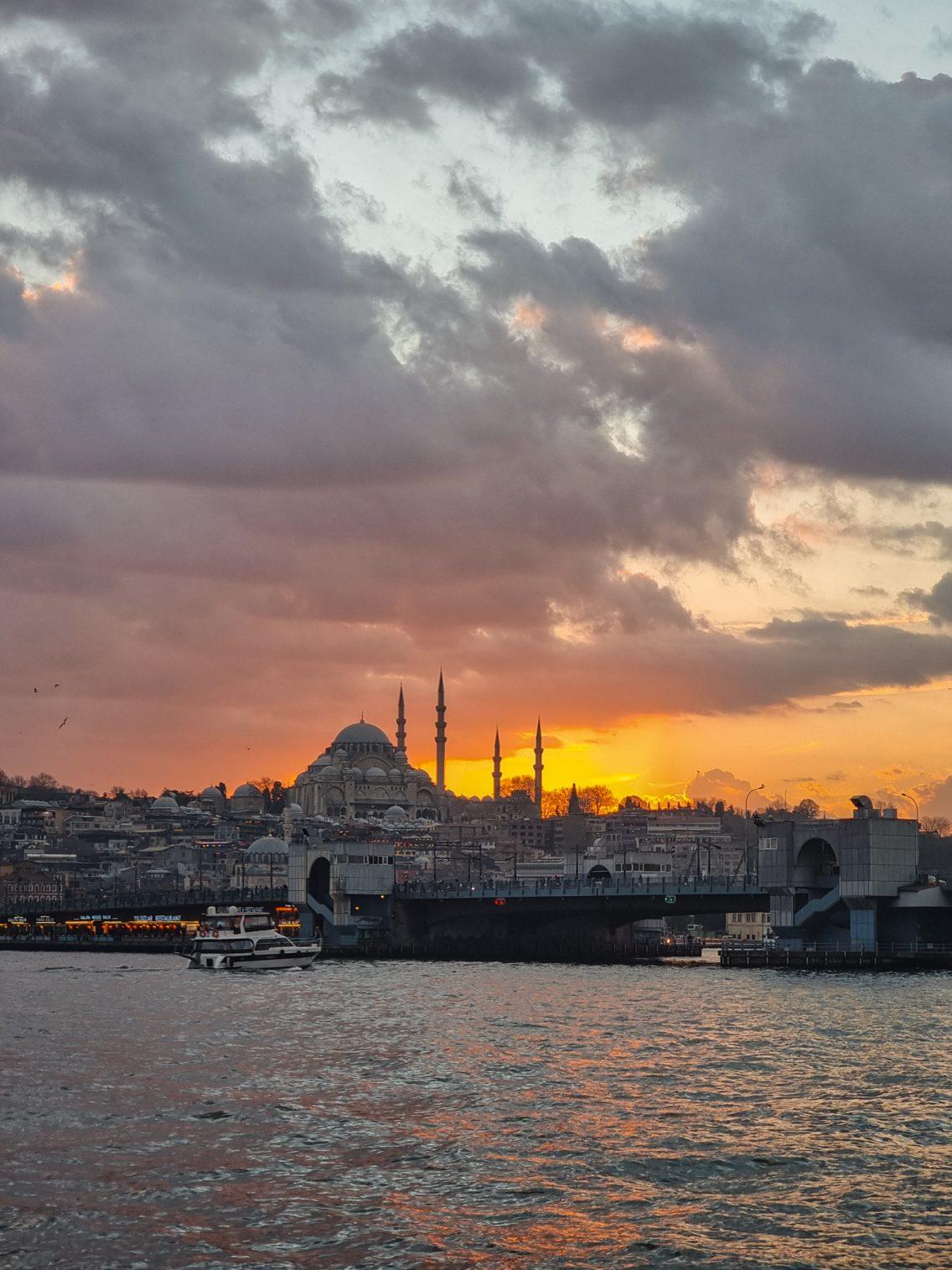 How To Stay Safe in Istanbul As A Solo Female Traveler?